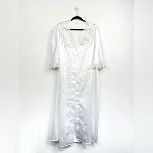 Vintage La Birba White Satin Robe
